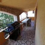 Slim I Sobe Πανσιόν 3*