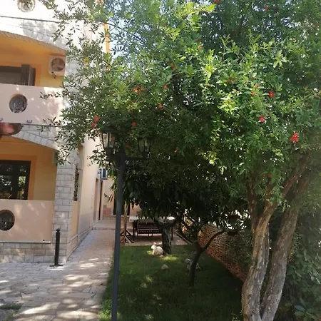 Guest house Slim I Sobe