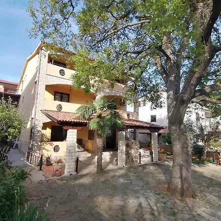 Slim I Sobe Pensjonat Medulin