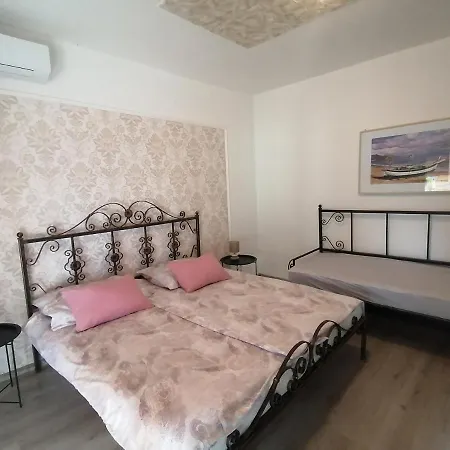 Slim I Sobe Guest house *