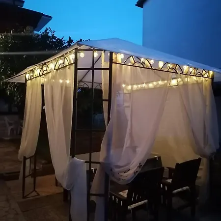 Guest house Slim I Sobe Medulin