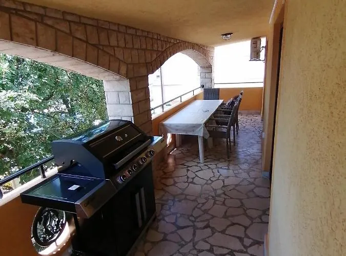 Slim I Sobe 게스트하우스 3*