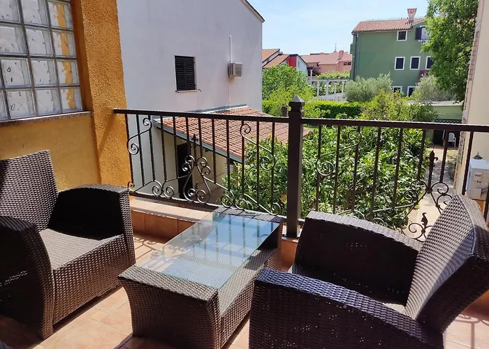 Gostinjska kuća Slim I Sobe 3*