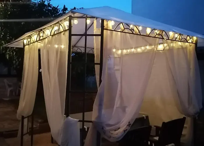 Gostinjska kuća Slim I Sobe Medulin